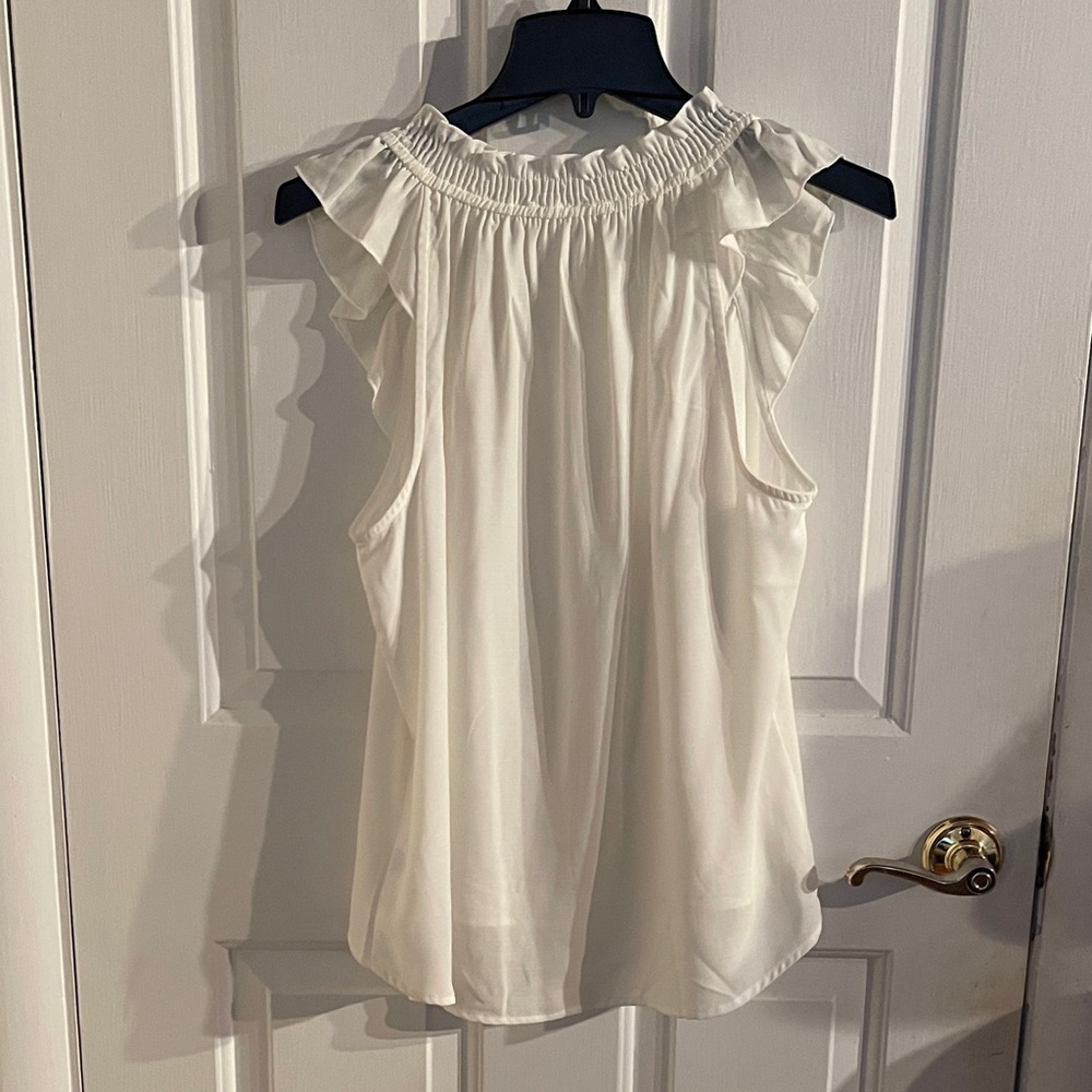VENUS White Button-Front Ruffle Blouse - Picture 3 of 3